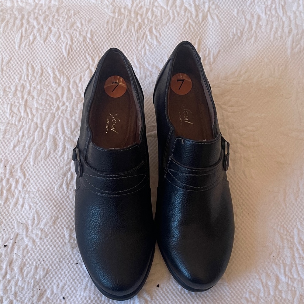 Natural Soul Black Leather Comfort Shoes